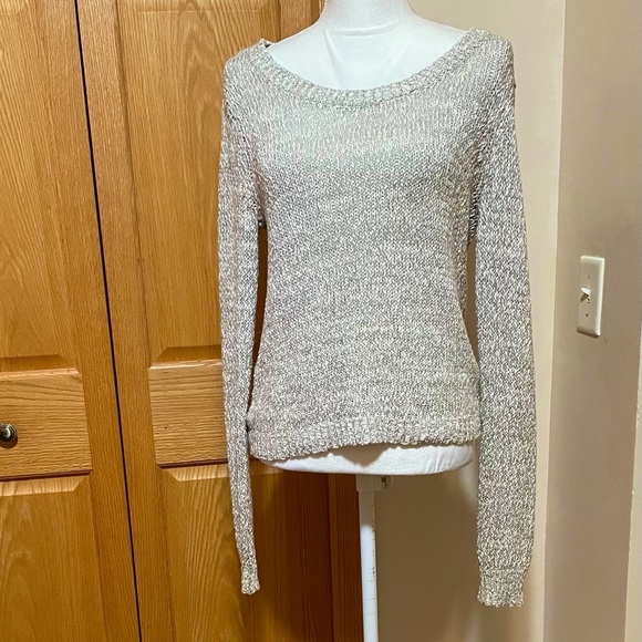 Gray sweater - Picture 1 of 3